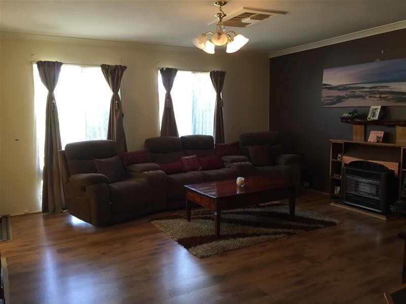 4 Grevillea Place, Pinjarra WA 6208