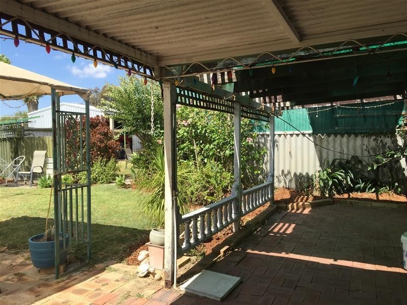 4 Grevillea Place, Pinjarra WA 6208