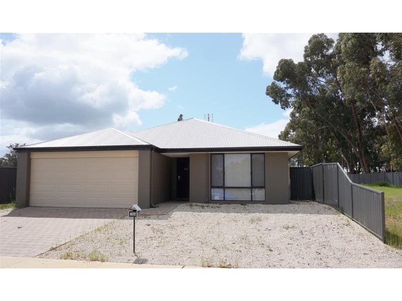 16a Whittaker Way, Waroona WA 6215