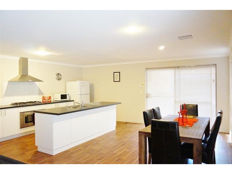 16a Whittaker Way, Waroona WA 6215