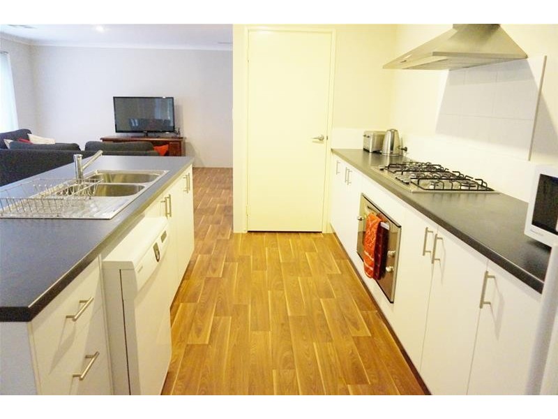 16a Whittaker Way, Waroona WA 6215