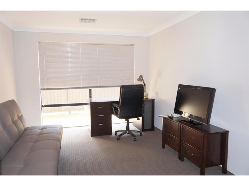 16a Whittaker Way, Waroona WA 6215