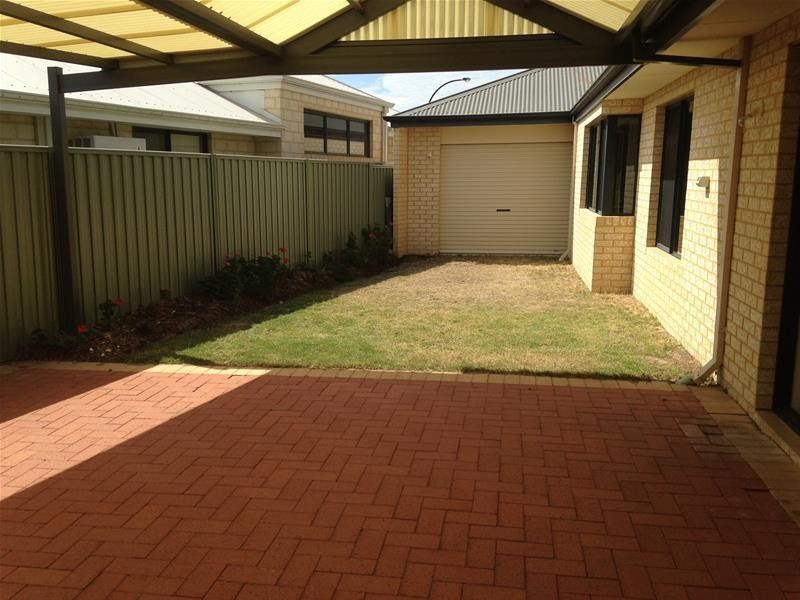 5 Woodstock Turn, Ravenswood WA 6208