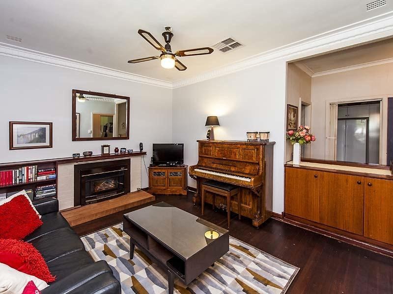 5 Congdon Avenue, Pinjarra WA 6208