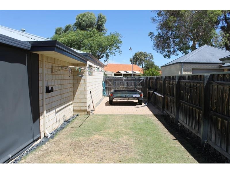 18 Chyverton Corner, Erskine WA 6210