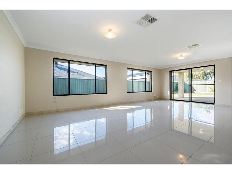 14 Chestnut Street, Pinjarra WA 6208