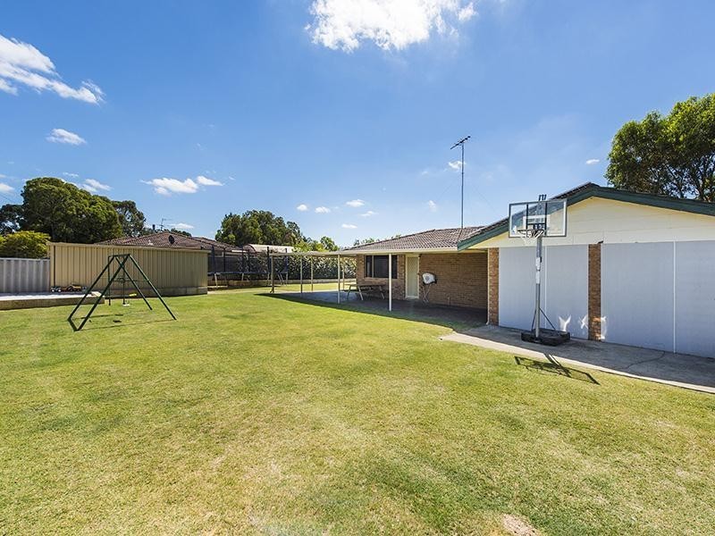 26 Kingfisher Drive, North Yunderup WA 6208