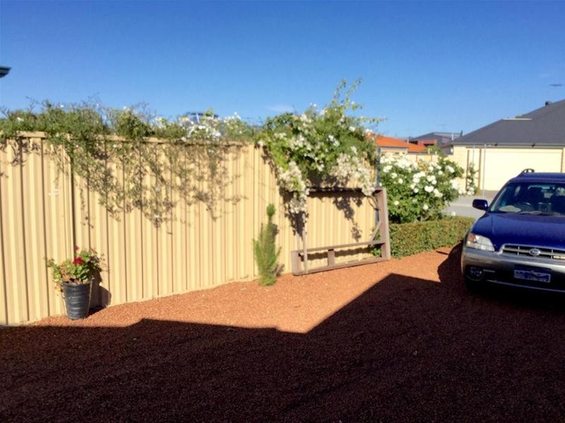 12 Batavia Quays, South Yunderup WA 6208