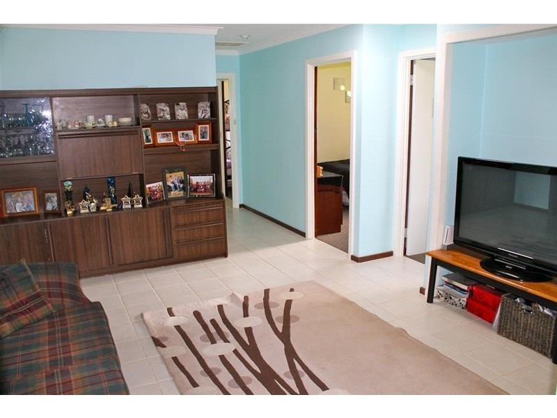 9 Dixon Avenue, Pinjarra WA 6208