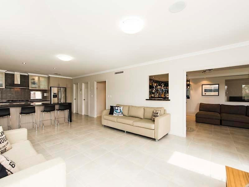 22 Sun Land Avenue, South Yunderup WA 6208
