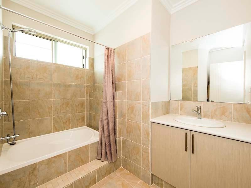 22 Sun Land Avenue, South Yunderup WA 6208