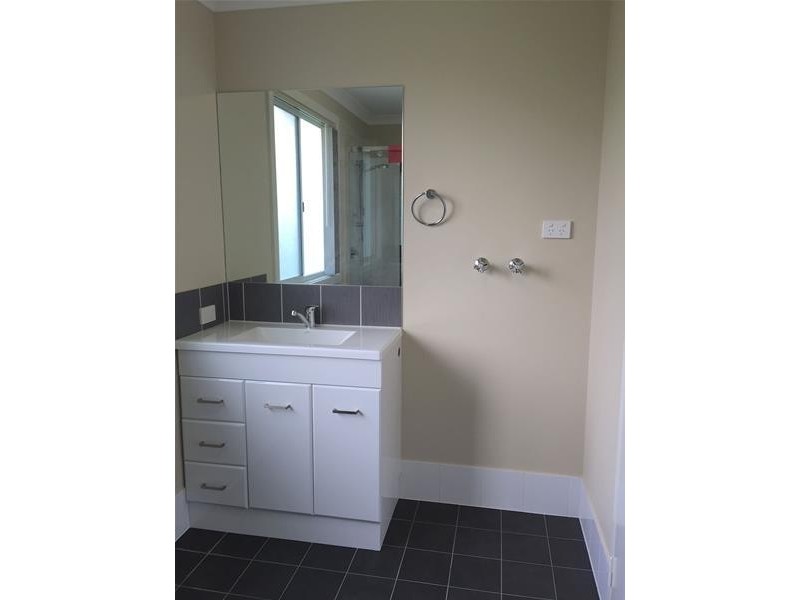 2/30 Congdon Avenue, Pinjarra WA 6208