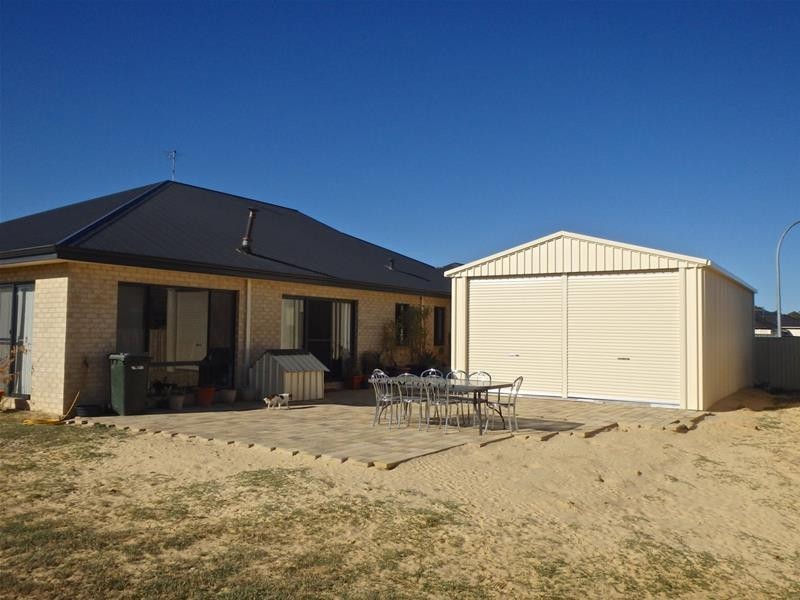 1 Chestnut Street, Pinjarra WA 6208