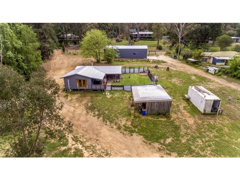 218 Holyoake Road, Dwellingup WA 6213
