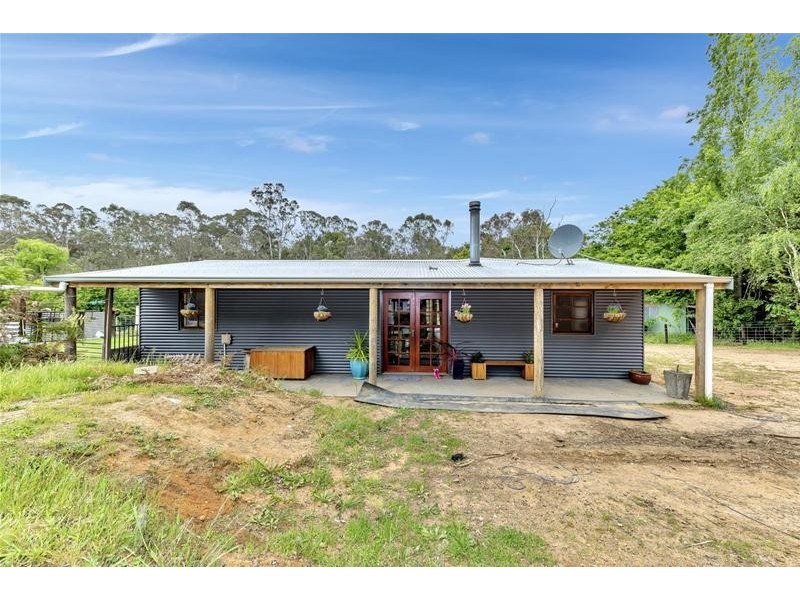 218 Holyoake Road, Dwellingup WA 6213