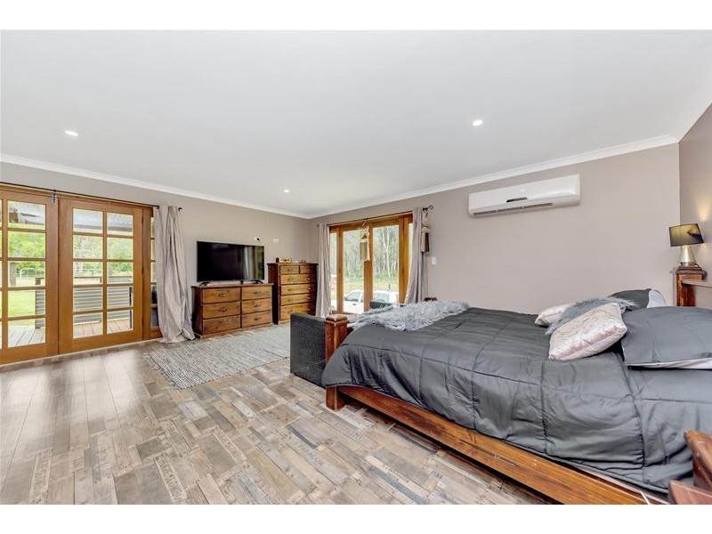 218 Holyoake Road, Dwellingup WA 6213