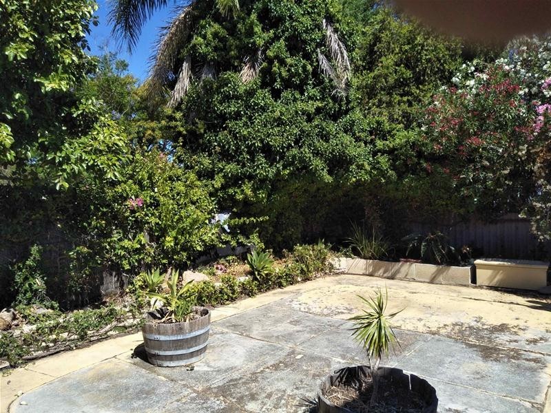 2 Hakea Place, Pinjarra WA 6208