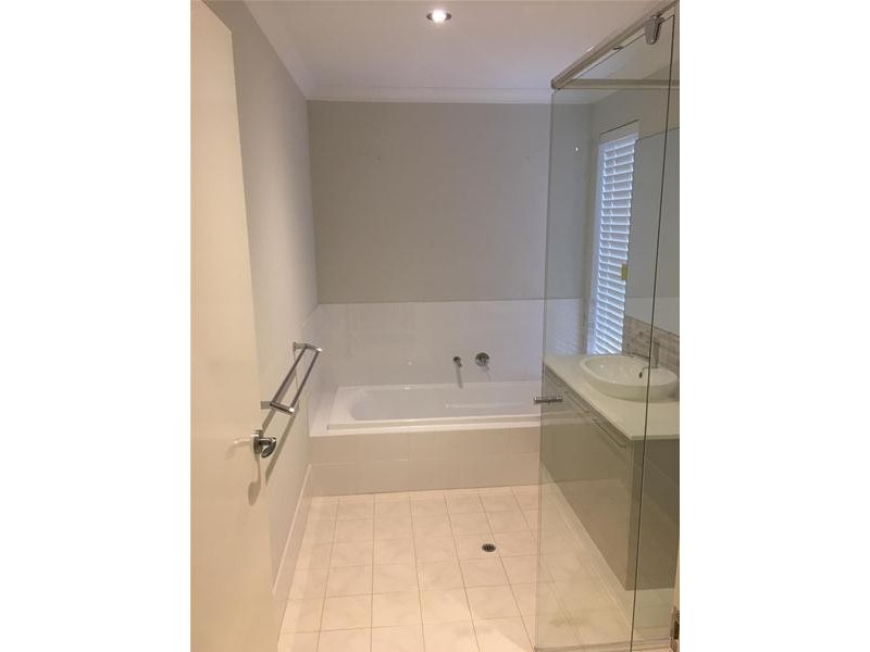 3 Barron Turn, South Yunderup WA 6208