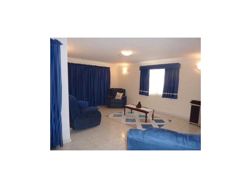 17 Fairway Place, Boddington WA 6390