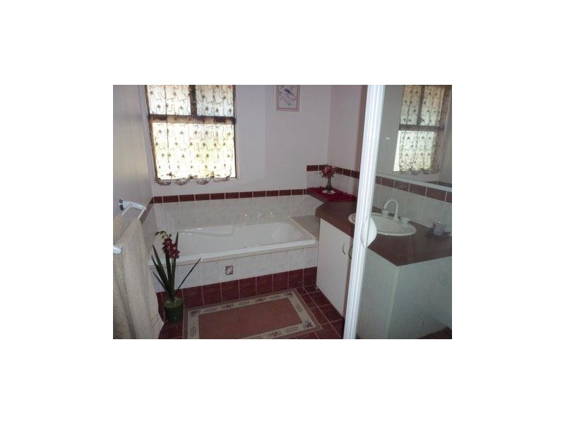 17 Fairway Place, Boddington WA 6390