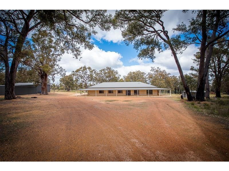 137 Fairway Place, Boddington WA 6390