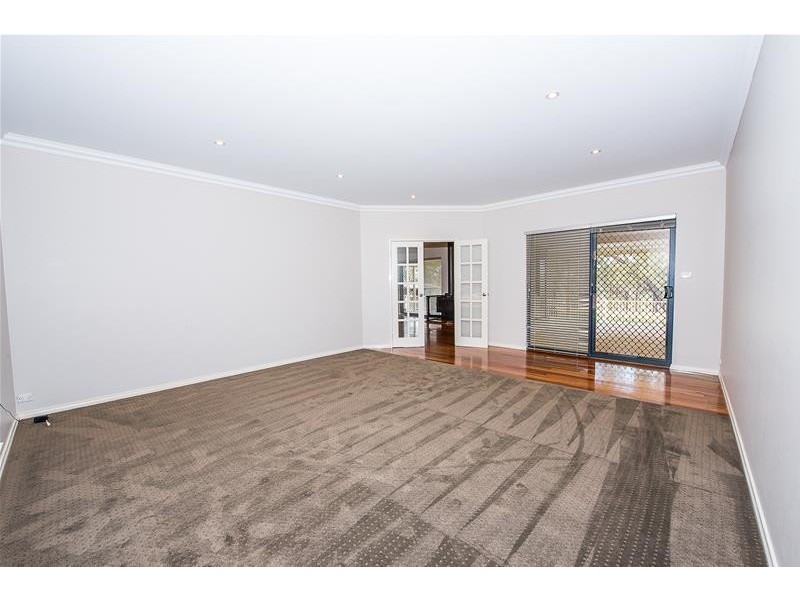 137 Fairway Place, Boddington WA 6390