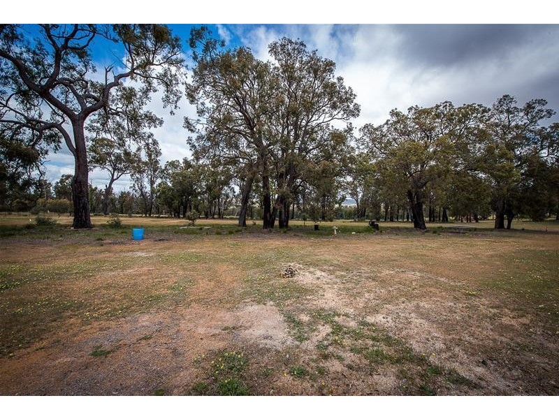 137 Fairway Place, Boddington WA 6390