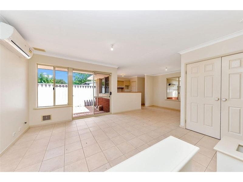 2/23 Hall Street, Mandurah WA 6210