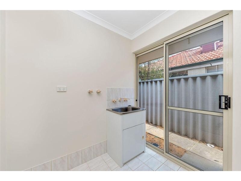 2/23 Hall Street, Mandurah WA 6210