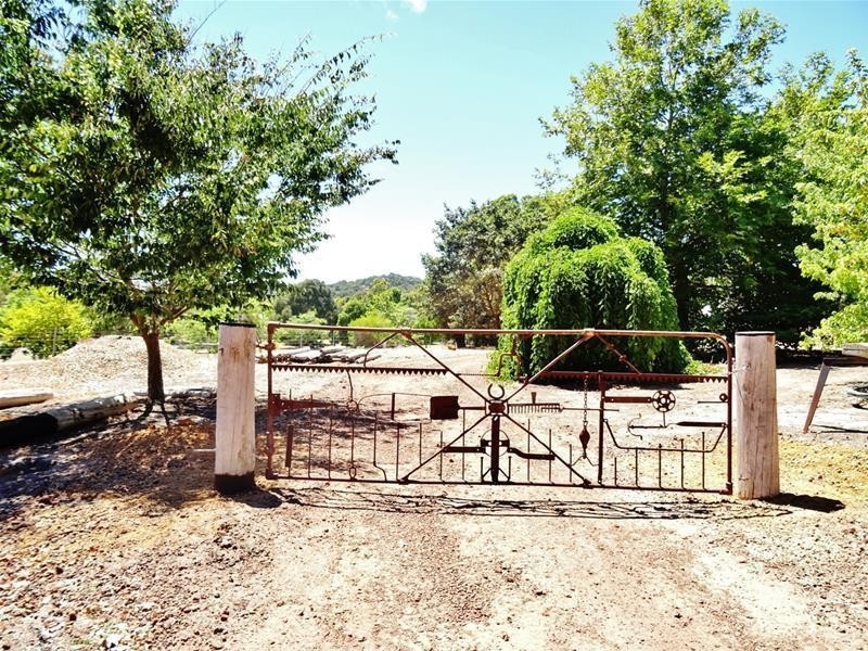 32 Nanga Brook Road, Waroona WA 6215