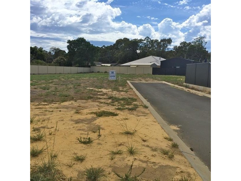 39 Sundercombe Loop, Waroona WA 6215