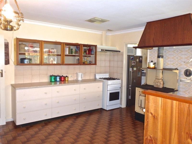 14 Salter Street, Pinjarra WA 6208