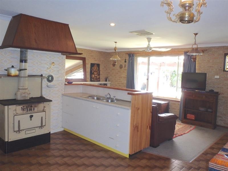 14 Salter Street, Pinjarra WA 6208