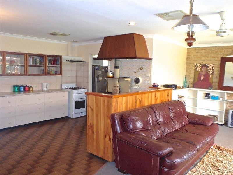 14 Salter Street, Pinjarra WA 6208