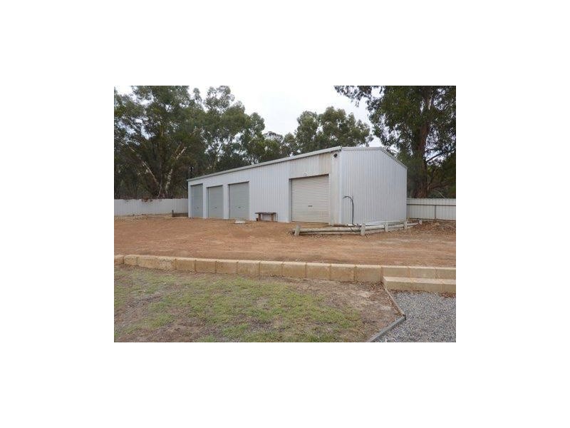 5 Blue Gum Close, Boddington WA 6390