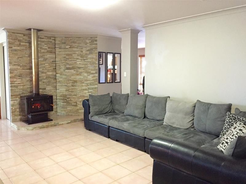 17 McDowell Street, Waroona WA 6215