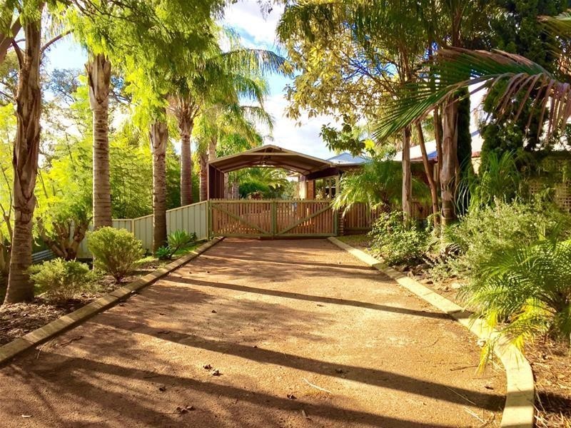 17 McDowell Street, Waroona WA 6215