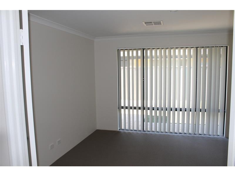 19 Placid Bend, South Yunderup WA 6208