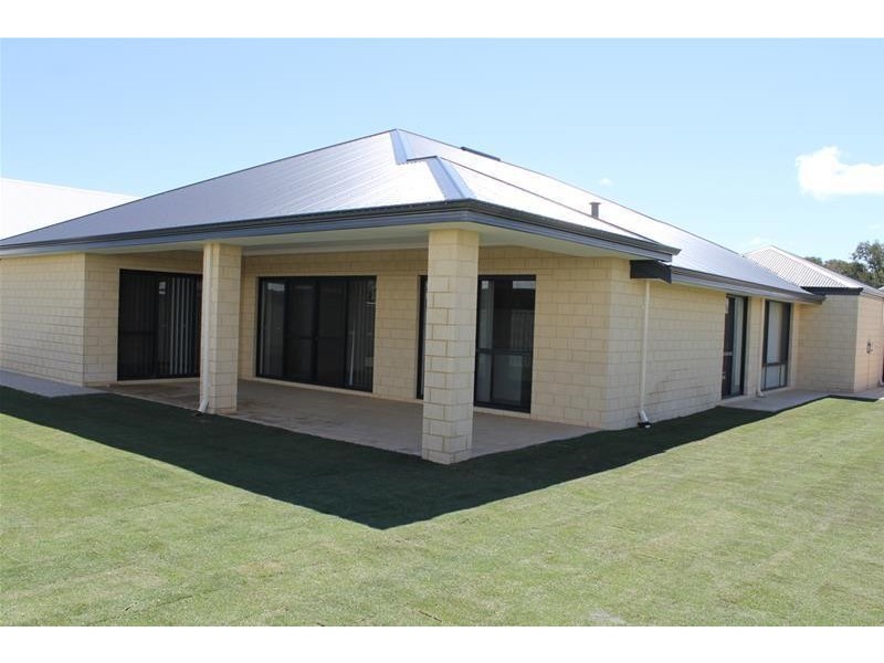 19 Placid Bend, South Yunderup WA 6208