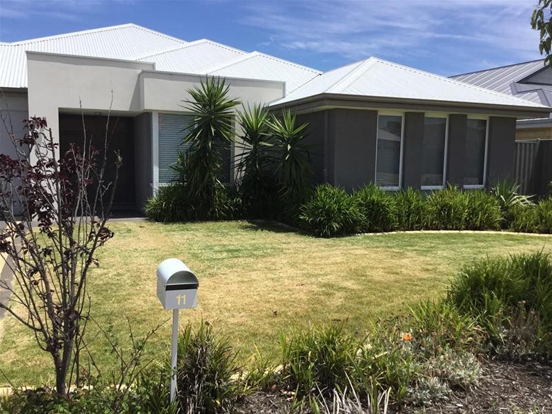11 Fenians Pass, South Yunderup WA 6208