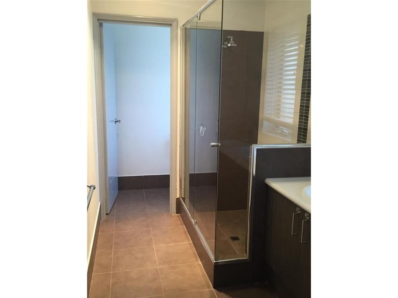 11 Fenians Pass, South Yunderup WA 6208