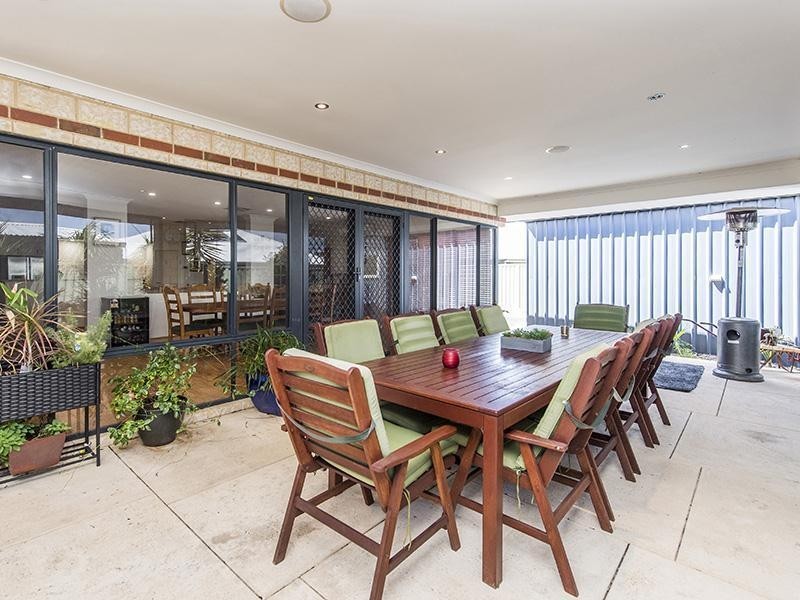 27 Bibbulmun Meander, Ravenswood WA 6208