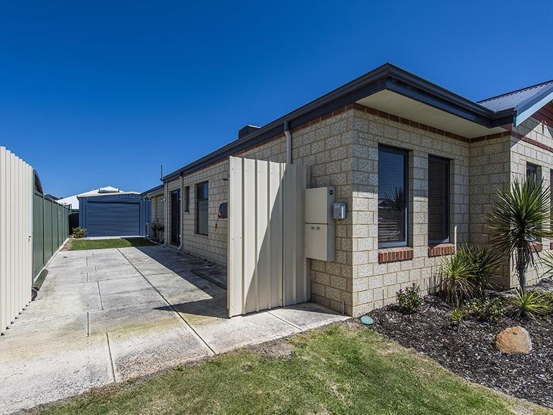 27 Bibbulmun Meander, Ravenswood WA 6208