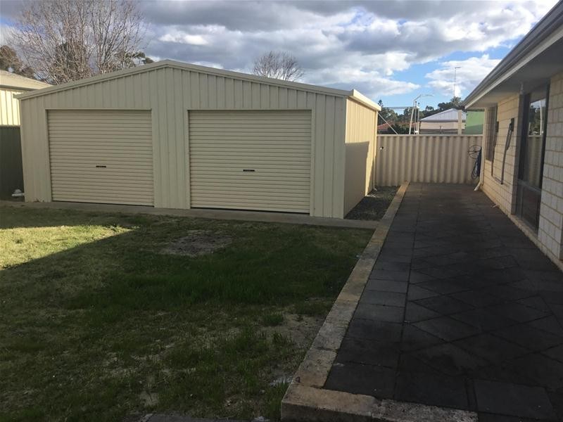 8 Taylor Court, Pinjarra WA 6208