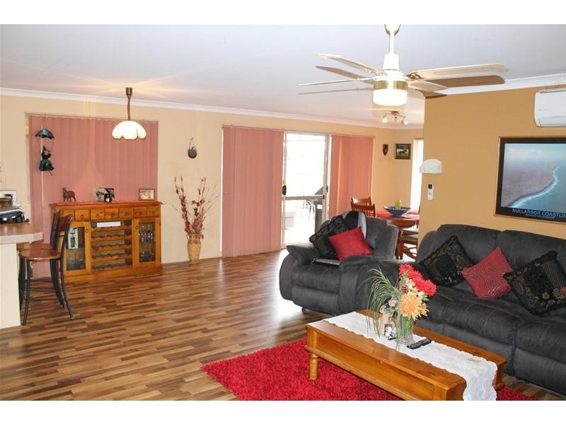 30 Paperbark Place, West Pinjarra WA 6208