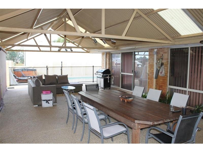 30 Paperbark Place, West Pinjarra WA 6208