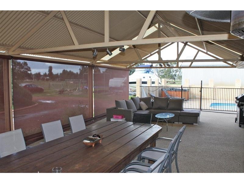 30 Paperbark Place, West Pinjarra WA 6208