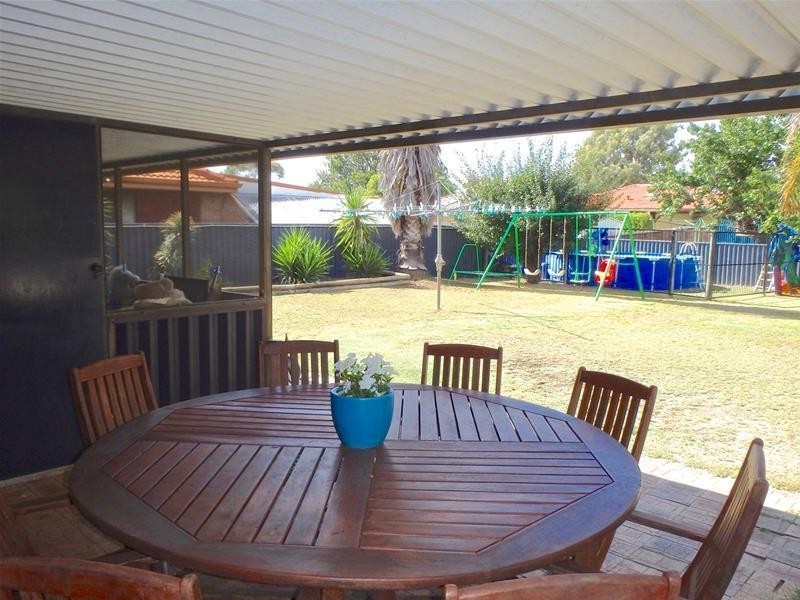 12 Nuytsia Place, Pinjarra WA 6208