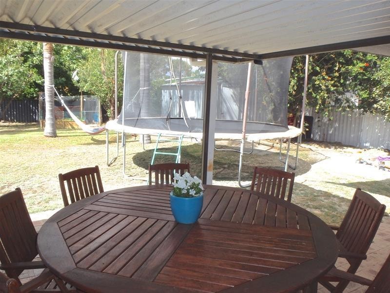 12 Nuytsia Place, Pinjarra WA 6208