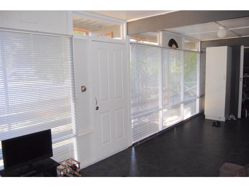 13 Jackson Street, Waroona WA 6215